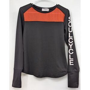 Soul Cycle Women's size Medium Long Sleeve‎ Top Thumbholes Gym Workout Cycling